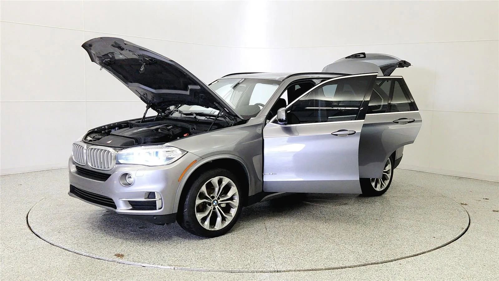 Used 2016 BMW X5 xDrive50i AWD/4WD image 10