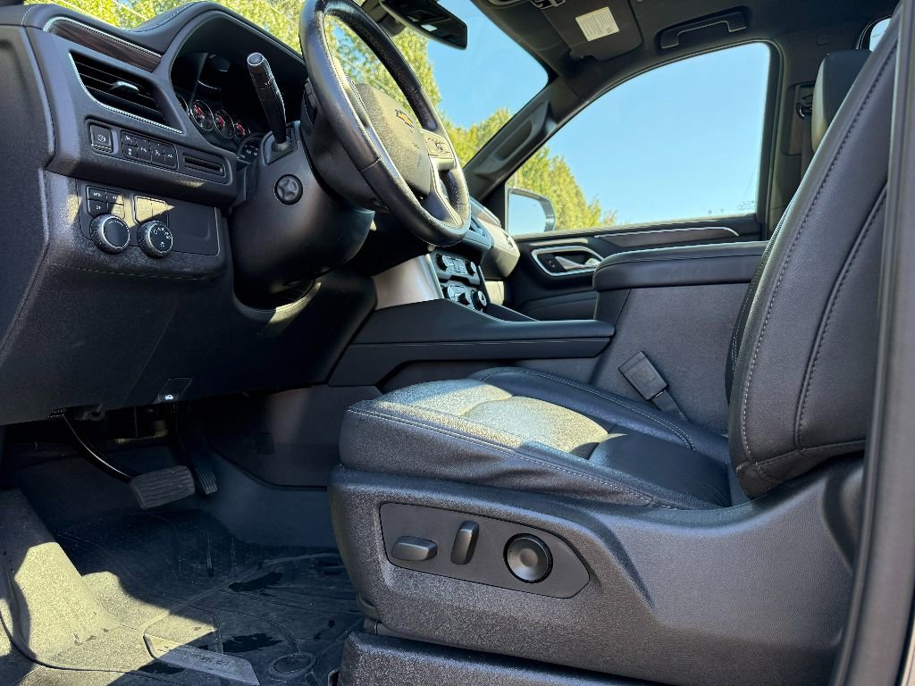 Used 2021 Chevrolet Tahoe LT w/ LT Signature Plus Package image 21