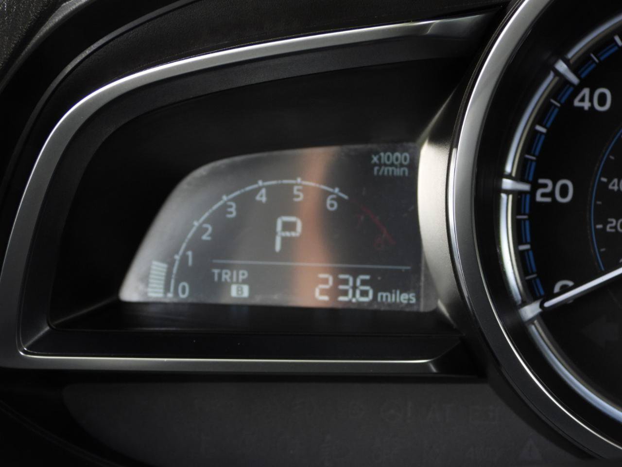 Used 2020 Toyota Yaris XLE FWD image 66