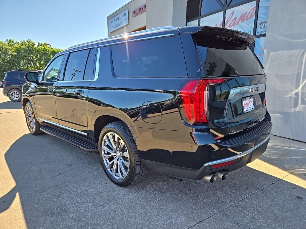 Used 2024 GMC Yukon XL Denali w/ Advanced Technology Package AWD/4WD image 8