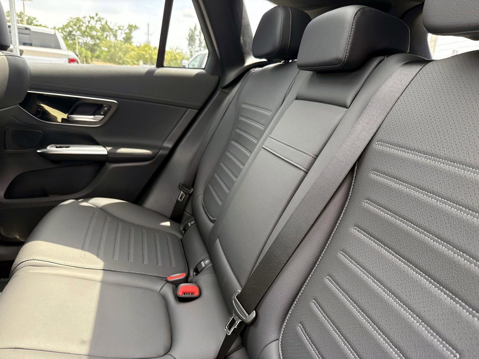 New 2026 Mercedes-Benz GLC 350e 4MATIC image 13