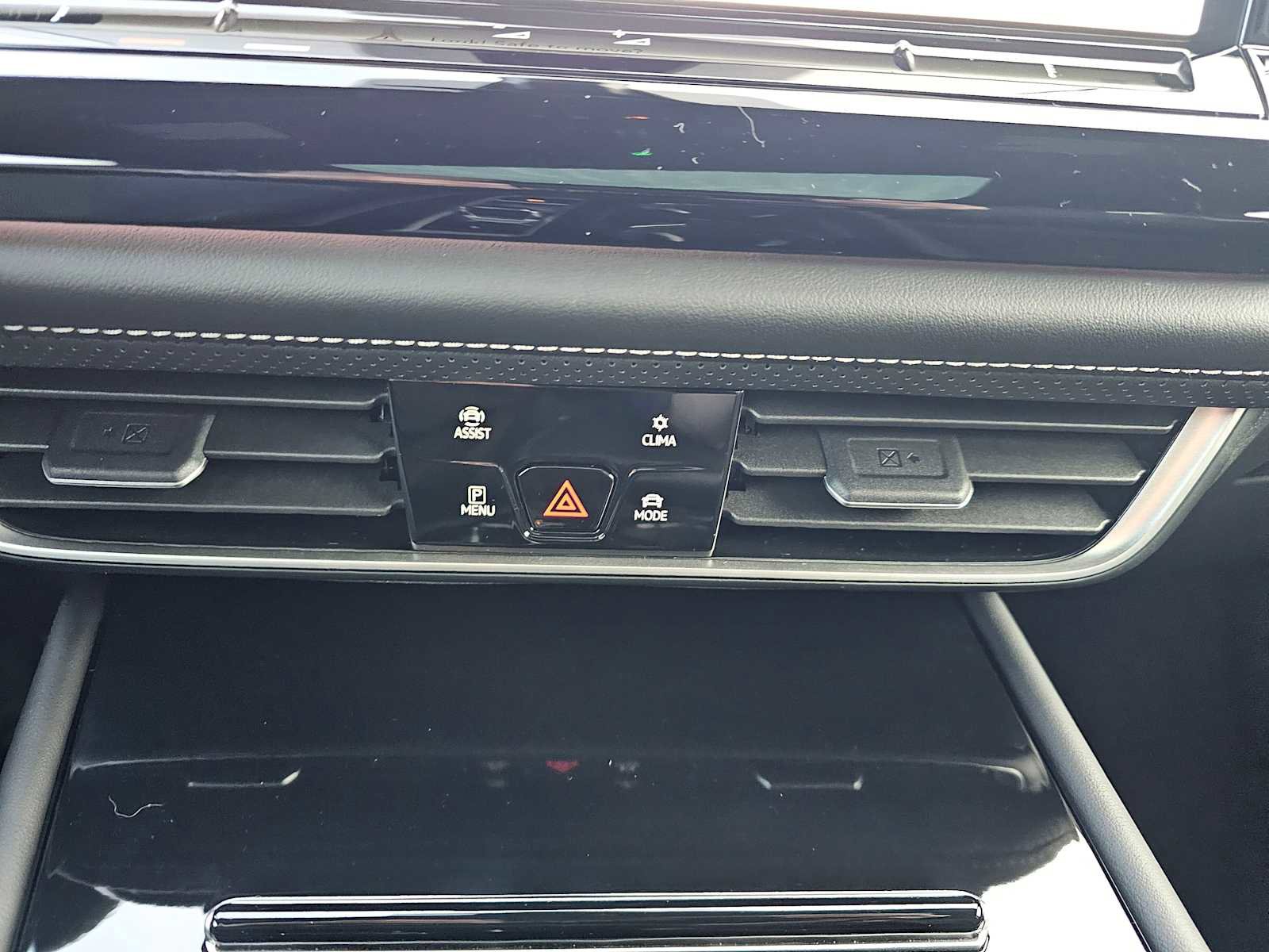 New 2024 Volkswagen Atlas Cross Sport SEL R-Line image 27