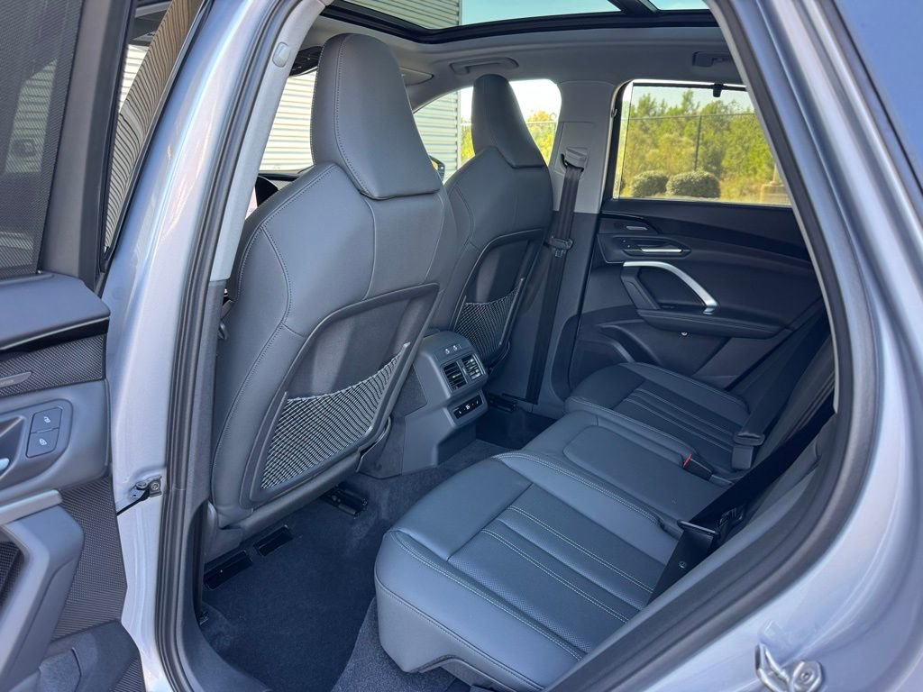 New 2025 Audi Q5 Prestige image 24