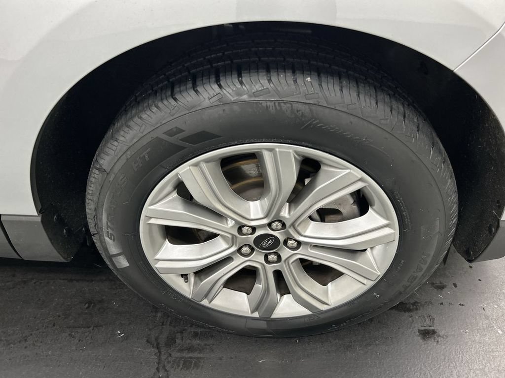 Used 2023 Ford Edge Titanium w/ Cargo Accessory Package AWD/4WD image 8