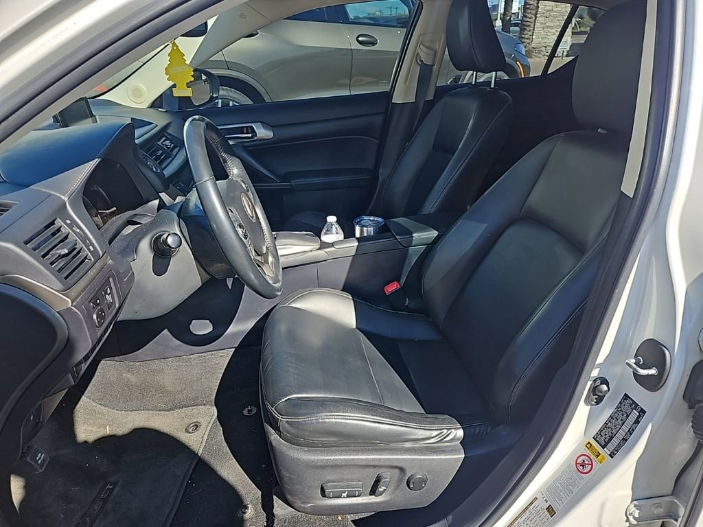 Used 2014 Lexus CT 200h image 5