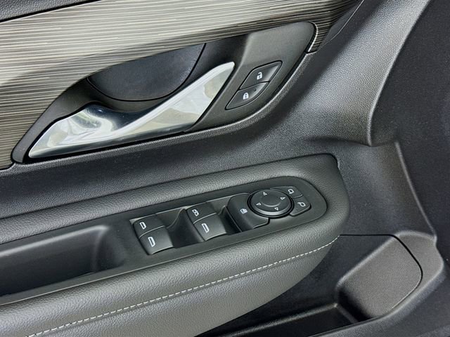 Used 2024 GMC Terrain SLE FWD image 19