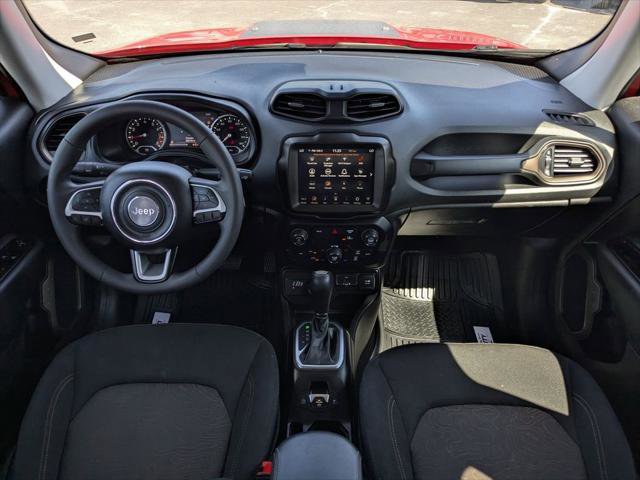Certified 2023 Jeep Renegade Latitude AWD/4WD image 14