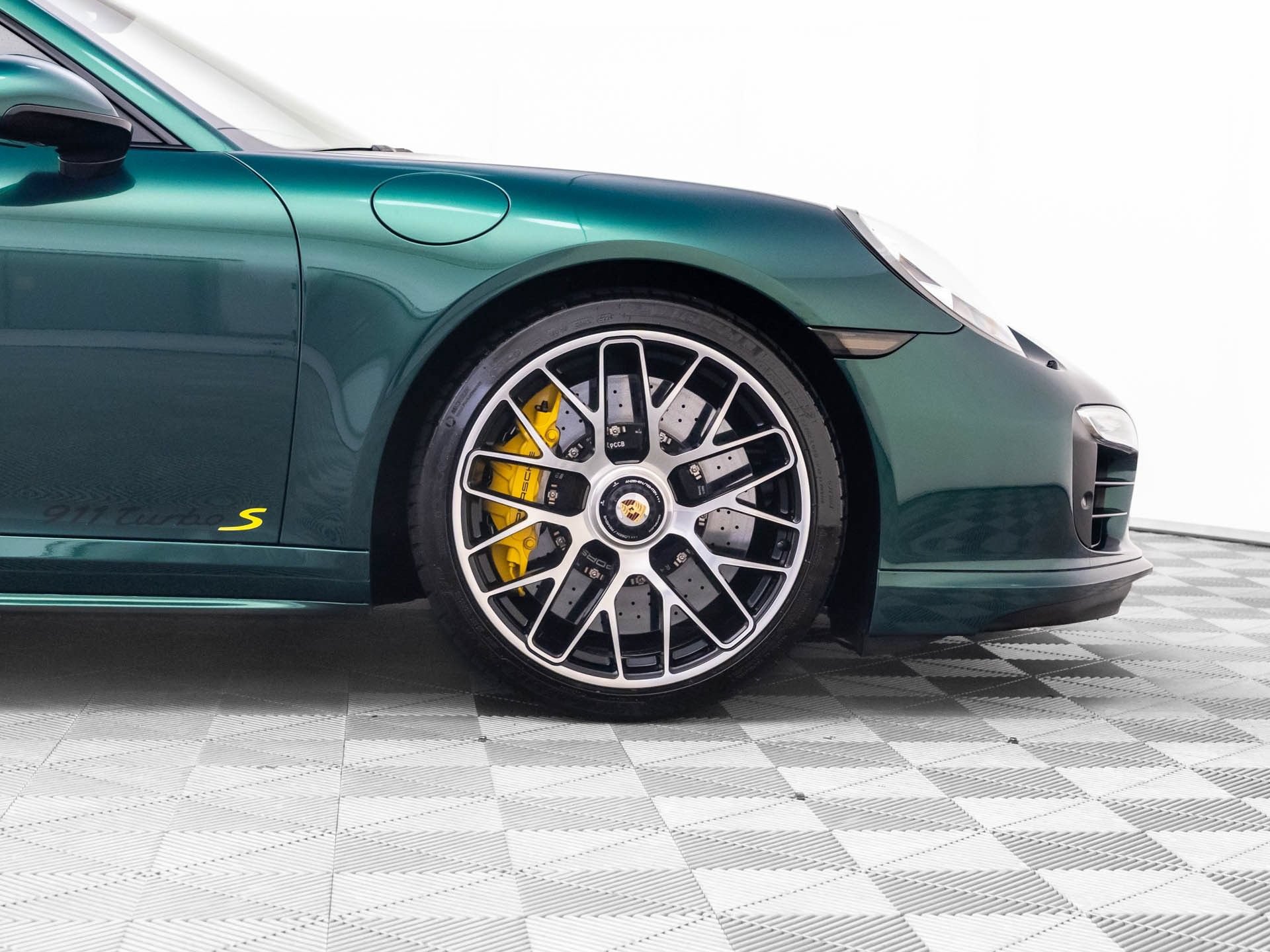 Used 2015 Porsche 911 Turbo S AWD/4WD image 33