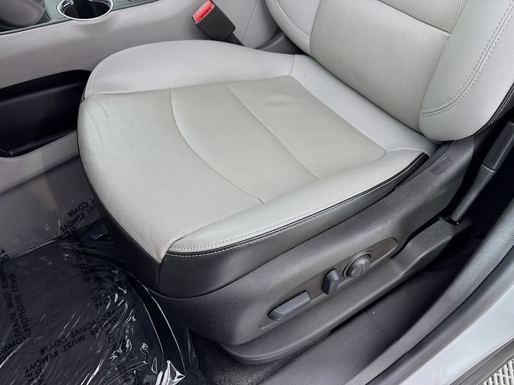 Certified 2022 GMC Terrain SLT AWD/4WD image 22