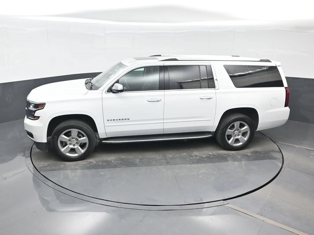 Used 2018 Chevrolet Suburban Premier RWD image 18