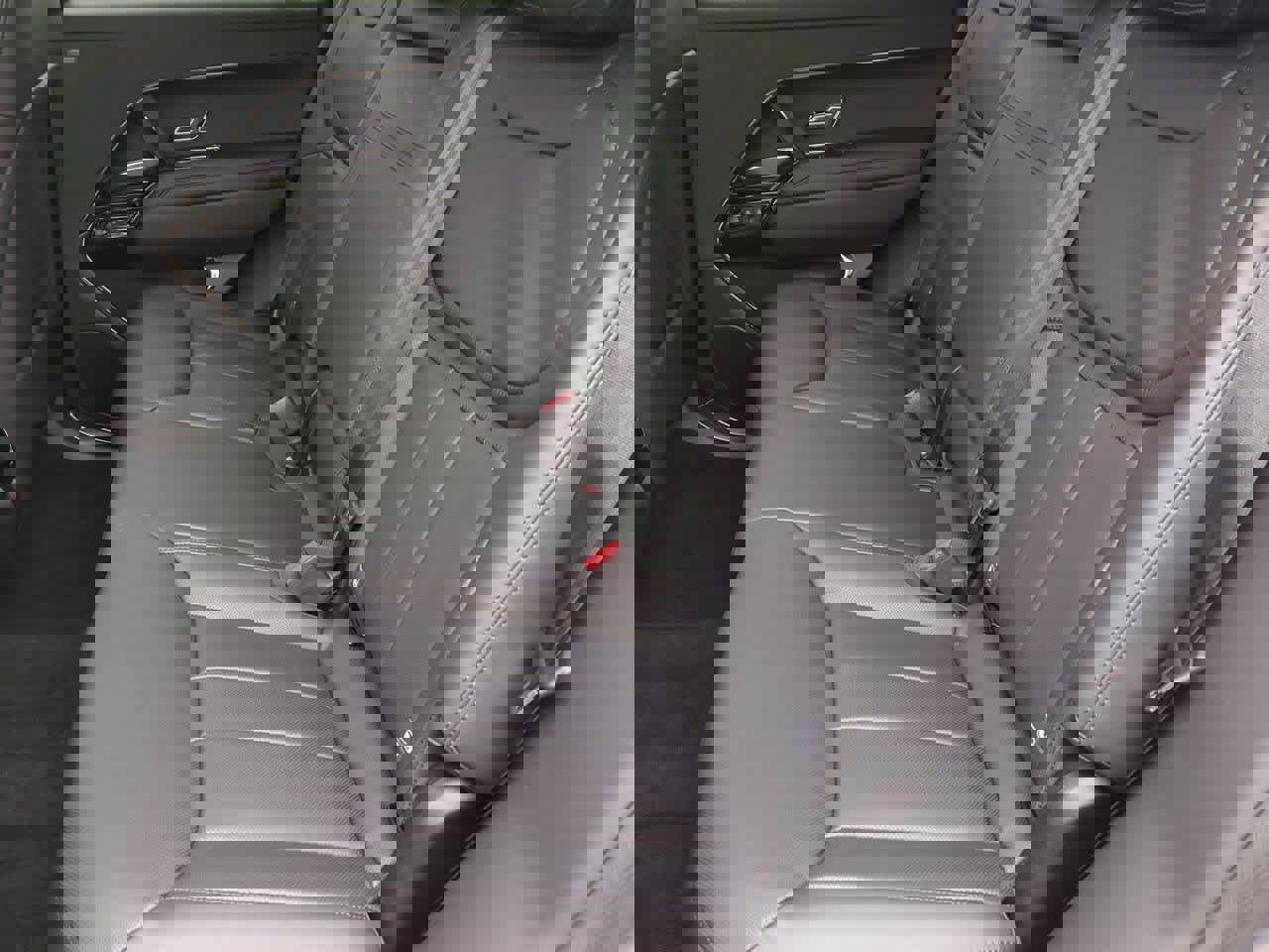 New 2025 Land Rover Range Rover Sport SE image 20