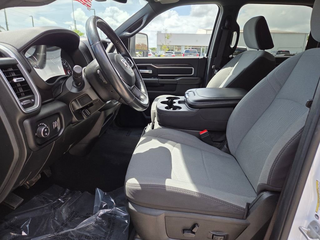 Used 2024 RAM 3500 Big Horn AWD/4WD image 21