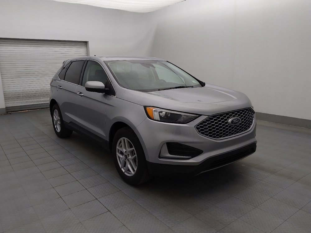 Used 2024 Ford Edge SEL image 13