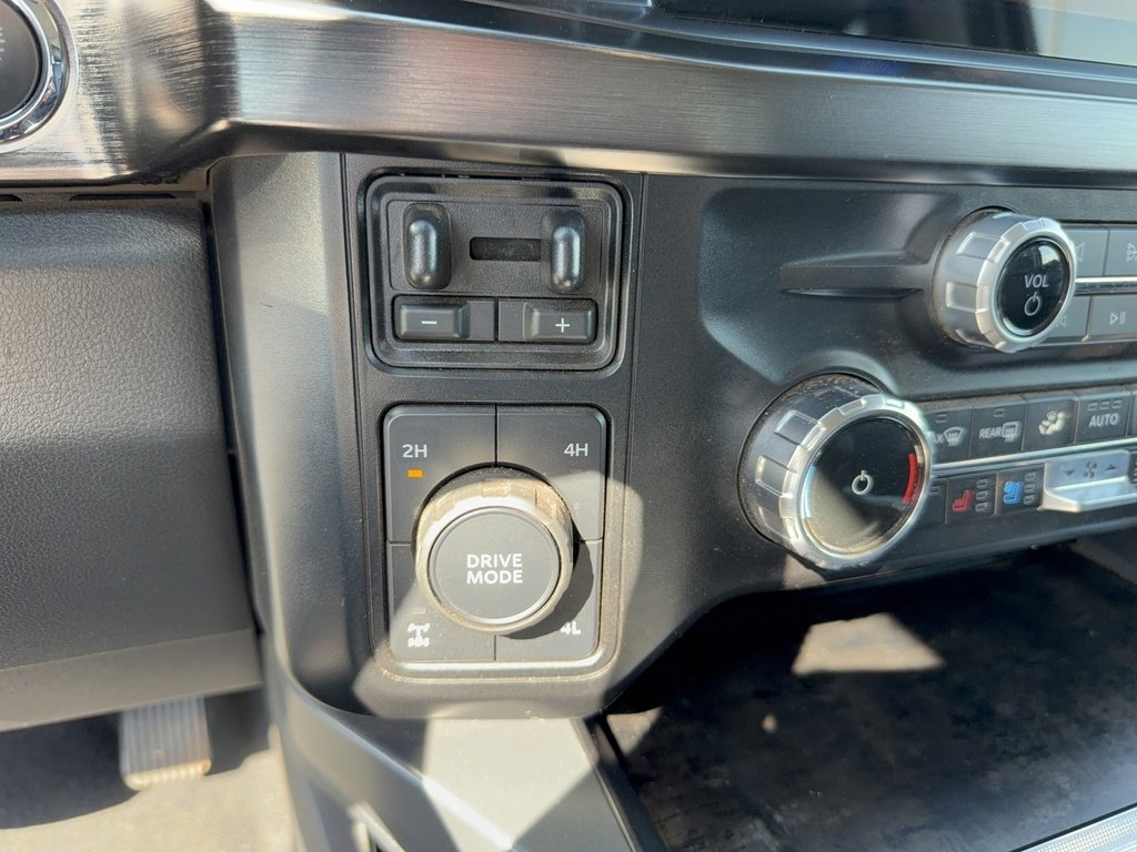 Certified 2024 Ford F350 Lariat w/ Lariat Ultimate Package image 23