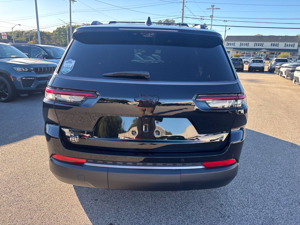 Certified 2026 Jeep Grand Cherokee L Limited AWD/4WD image 4
