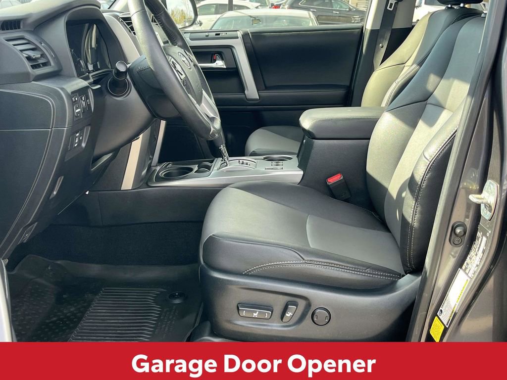 Used 2022 Toyota 4Runner SR5 Premium w/ Moonroof Package RWD image 17