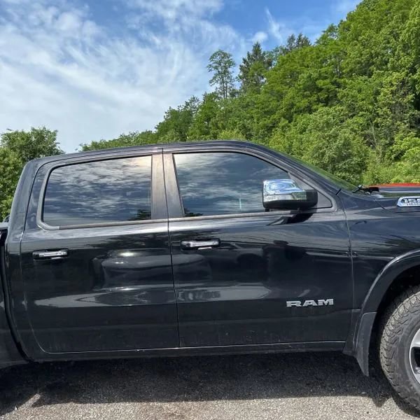 Used 2019 RAM 1500 Laramie AWD/4WD image 13