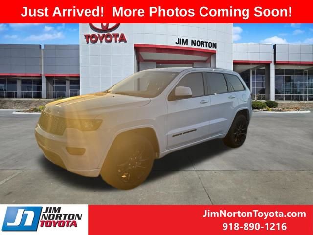 Used 2019 Jeep Grand Cherokee Altitude RWD image 2