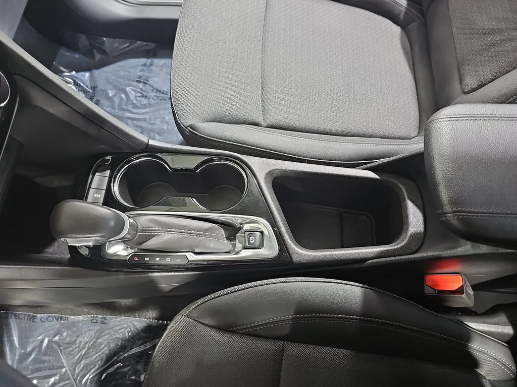 Used 2022 Buick Encore GX Preferred w/ Sport Touring Package FWD image 30