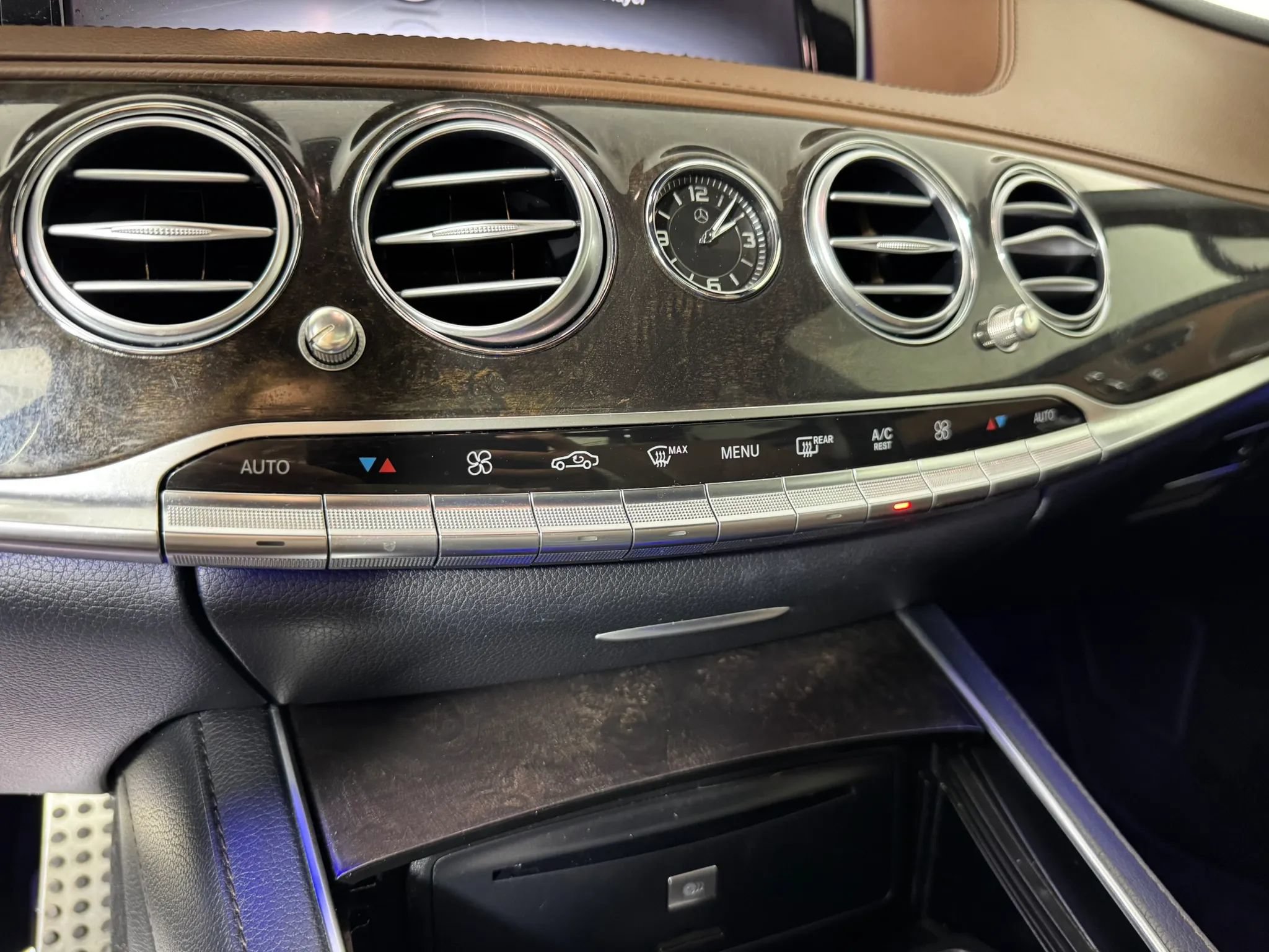 Used 2015 Mercedes-Benz S 550 Sedan image 20