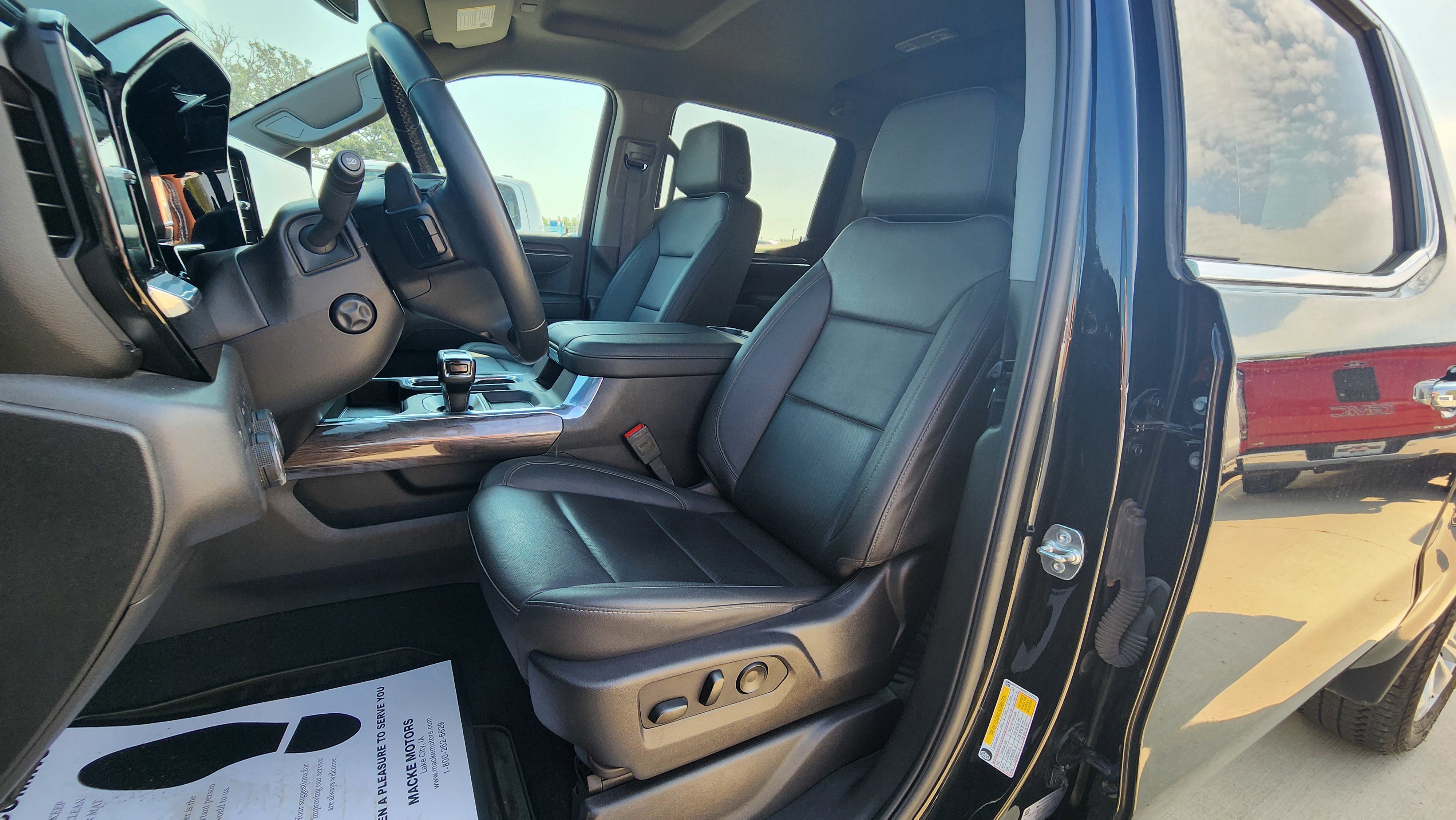 Used 2025 Chevrolet Silverado 1500 LTZ w/ Z71 Off-Road Package image 12