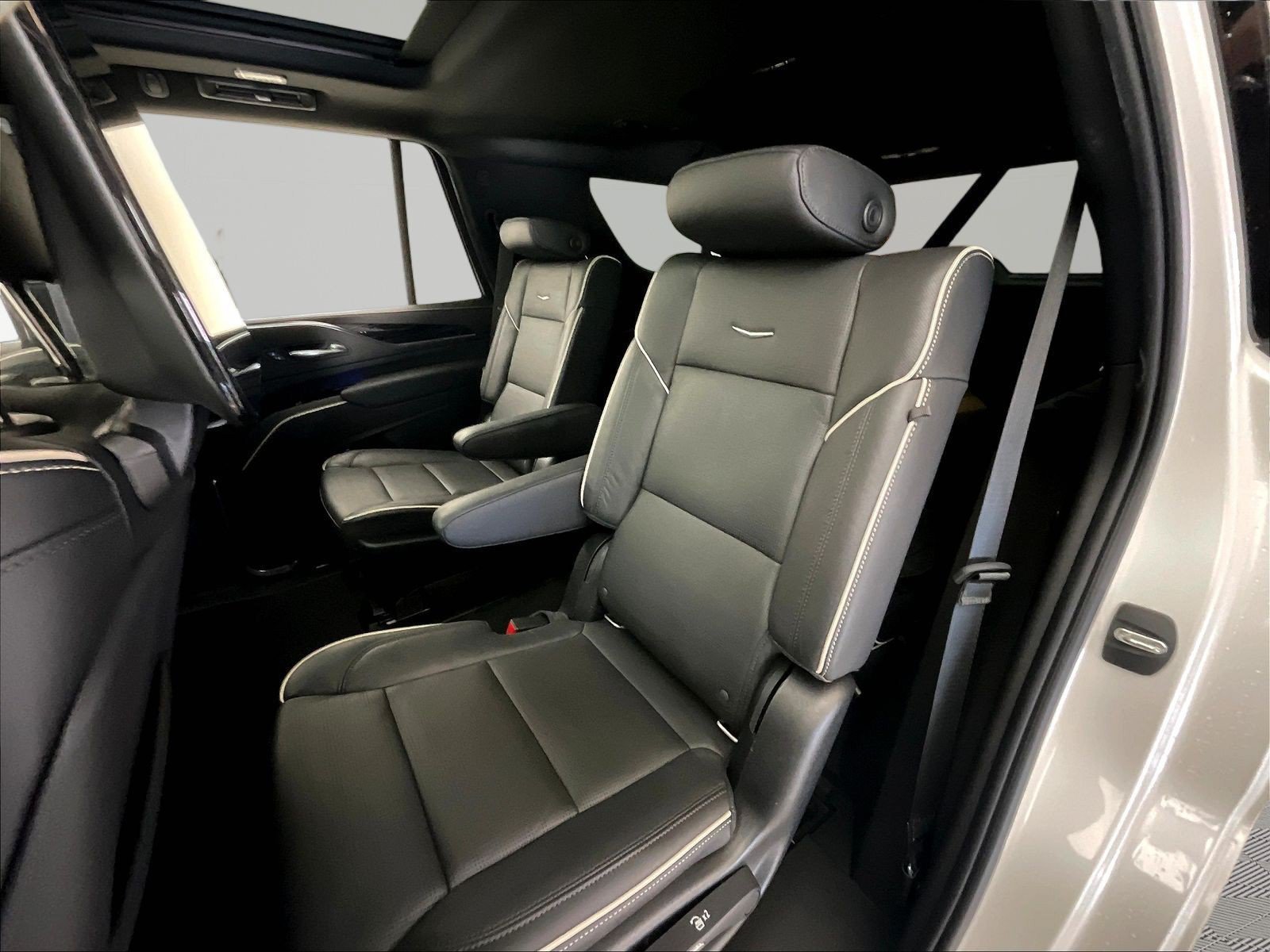Used 2021 Cadillac Escalade Sport AWD/4WD image 22