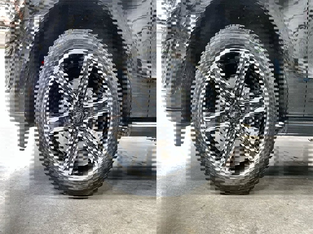 Used 2021 Ford Expedition Limited image 12