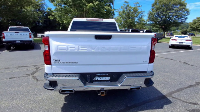Used 2023 Chevrolet Silverado 1500 LT w/ Z71 Off-Road Package AWD/4WD image 7