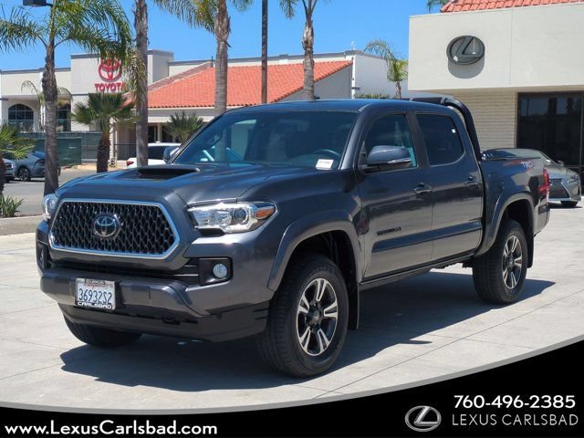 Used 2019 Toyota Tacoma TRD Sport w/ Technology Package AWD/4WD image 2