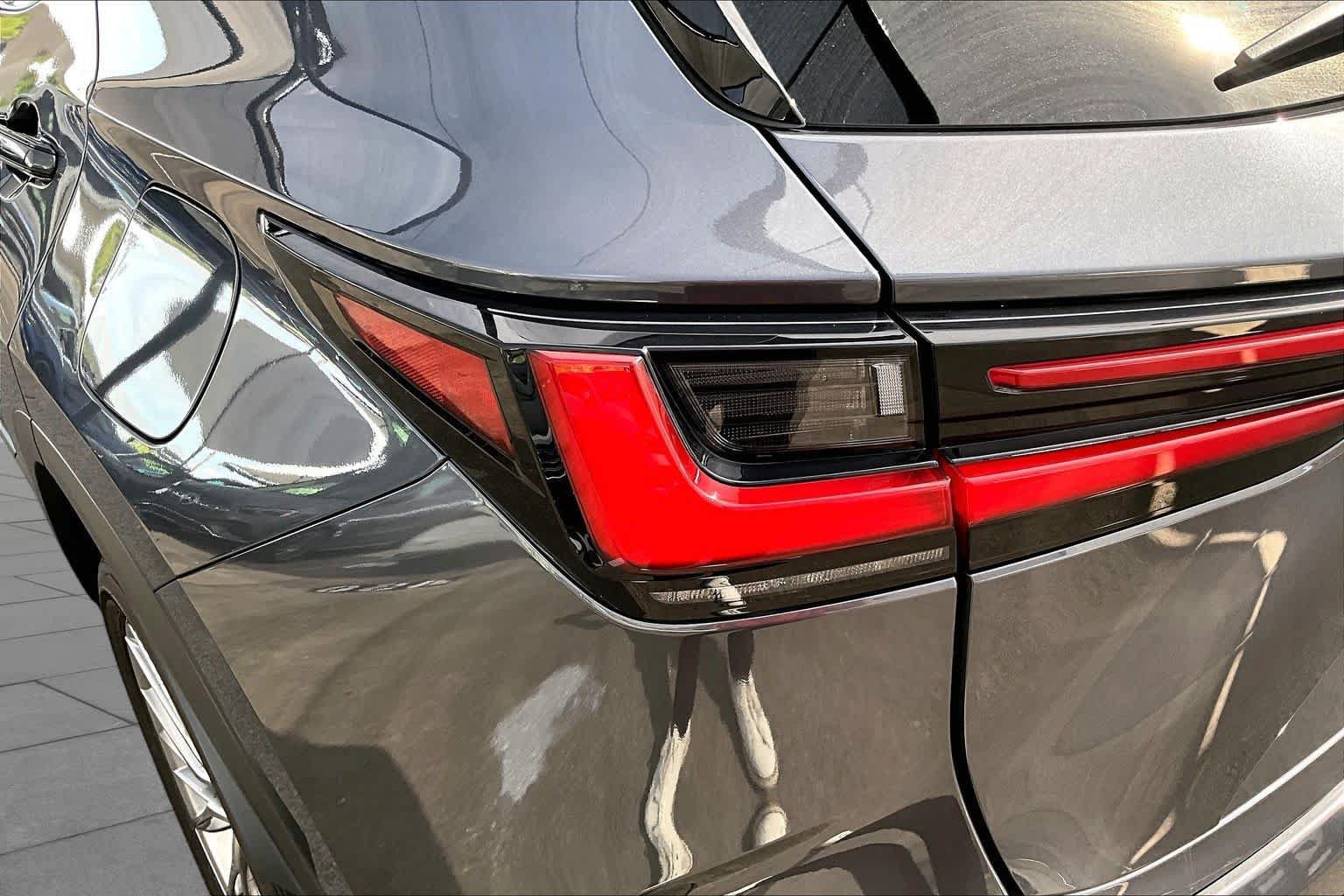 Used 2022 Lexus NX 350 AWD image 29