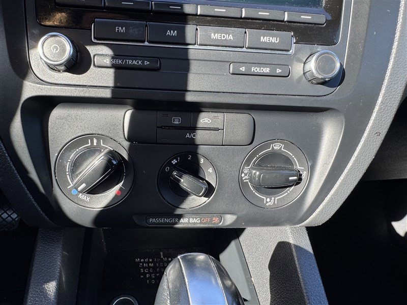 Used 2014 Volkswagen Jetta S image 19