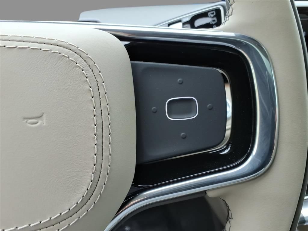 New 2025 Lincoln Nautilus Reserve w/ Jet Appearance Package AWD/4WD image 21