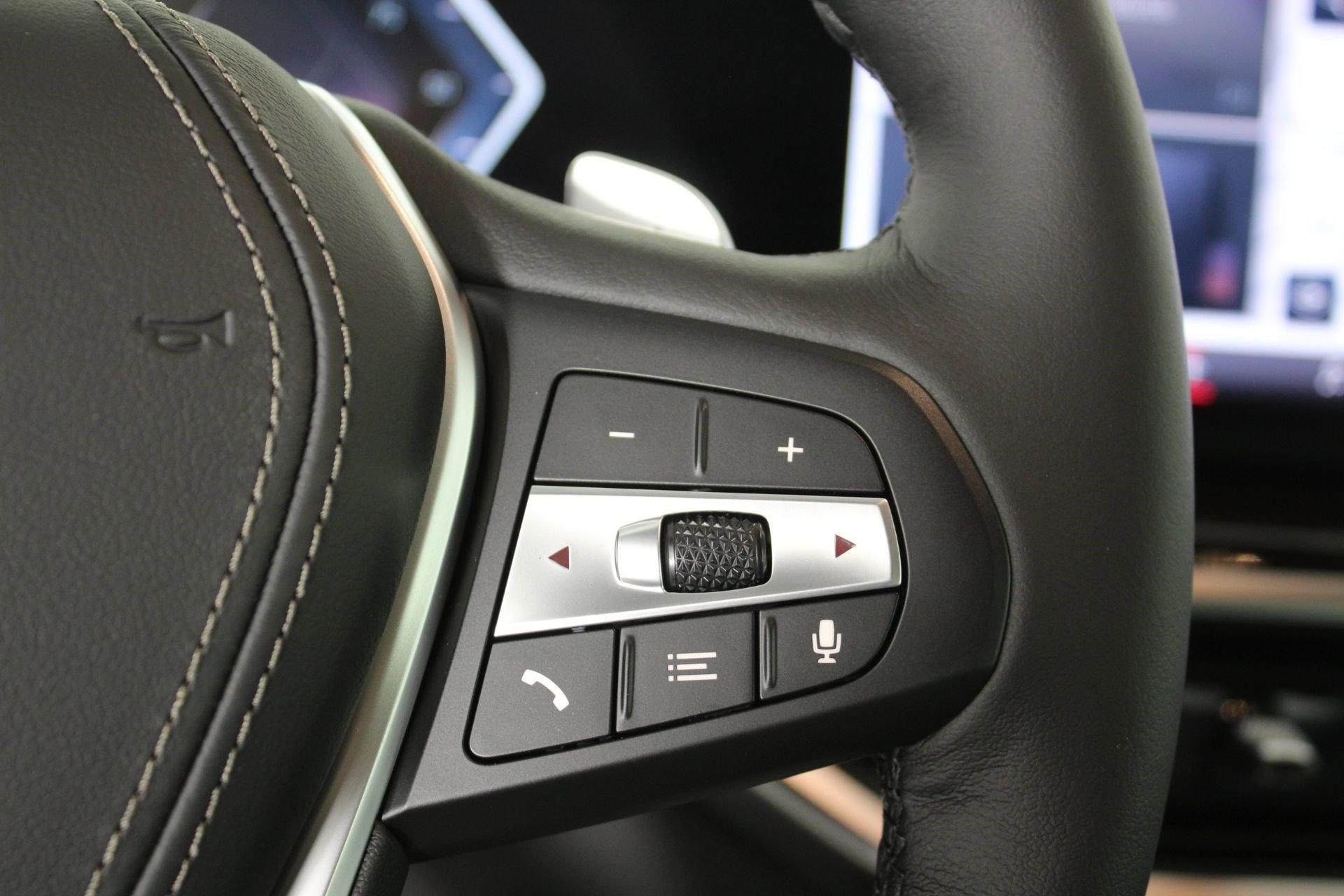 New 2026 BMW X5 sDrive40i w/ Climate Comfort Package RWD image 28