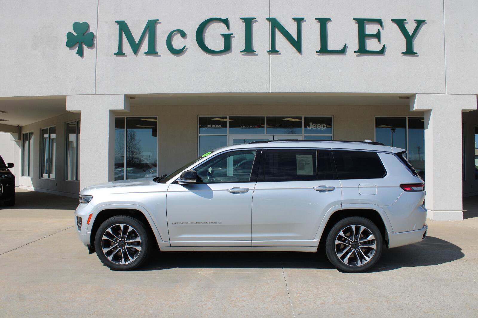 Used 2021 Jeep Grand Cherokee L Overland w/ Luxury Tech Group IV