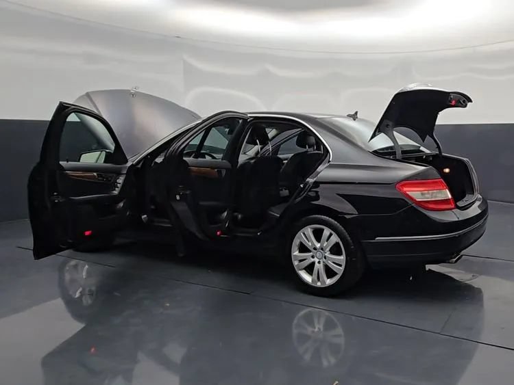 Used 2011 Mercedes-Benz C 300 4MATIC Sedan image 19