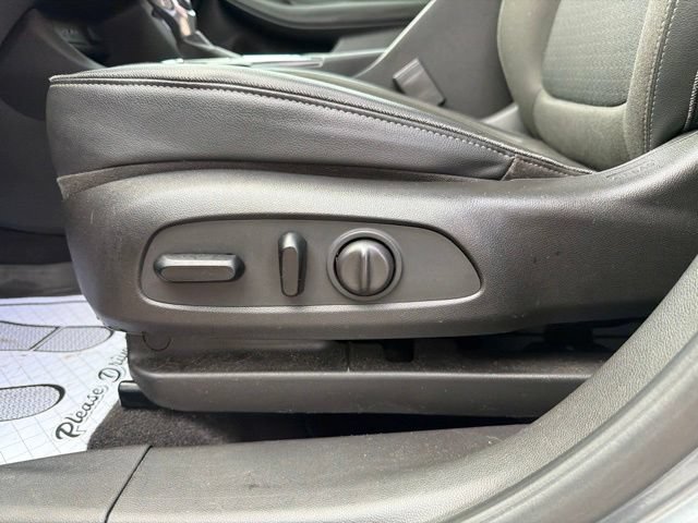 Certified 2021 Buick Encore GX Select w/ Sport Touring Package AWD/4WD image 14