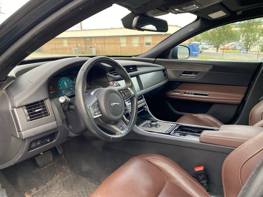 Used 2017 Jaguar XF S AWD/4WD image 12