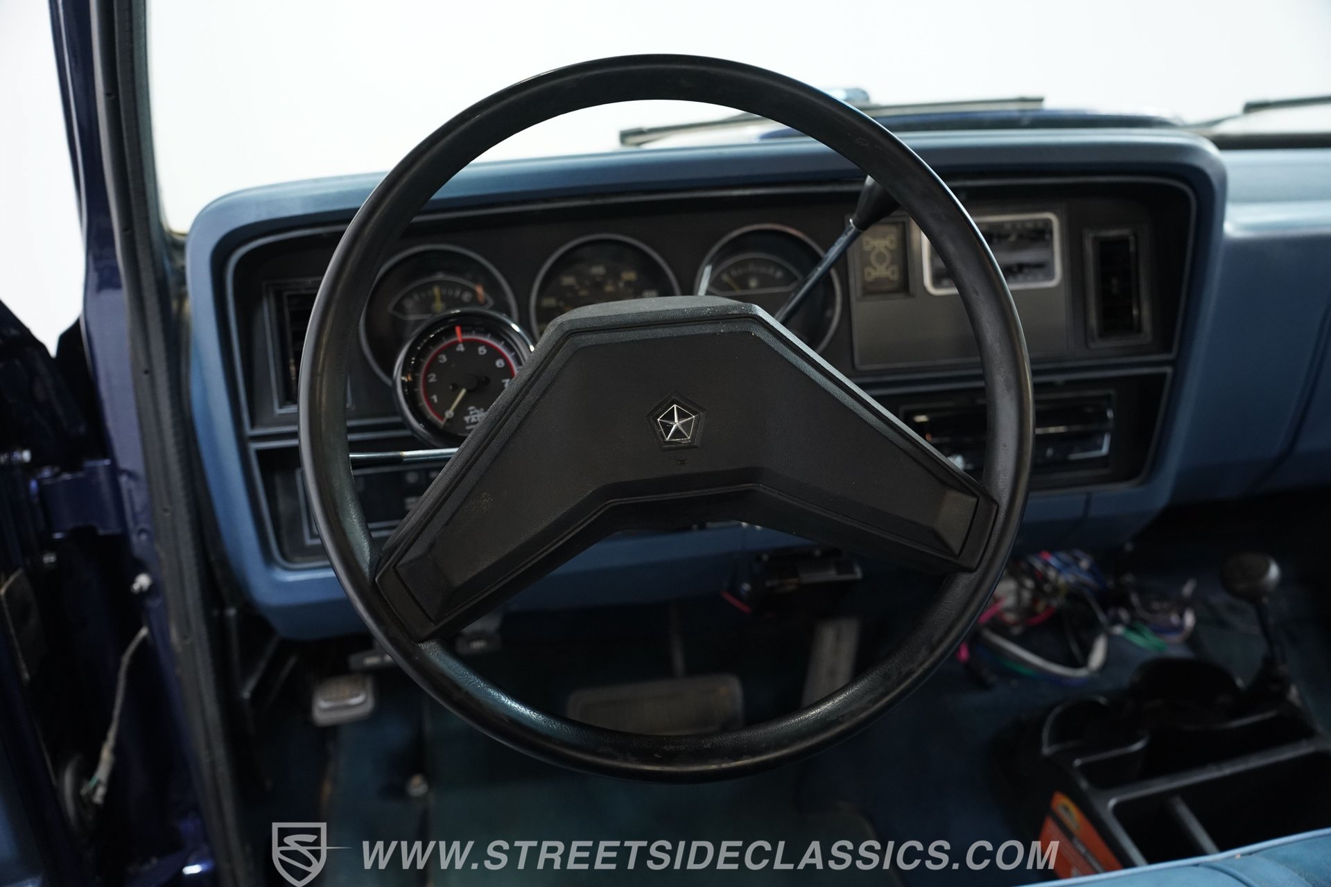 Used 1988 Dodge D/W Truck 250 AWD/4WD image 39