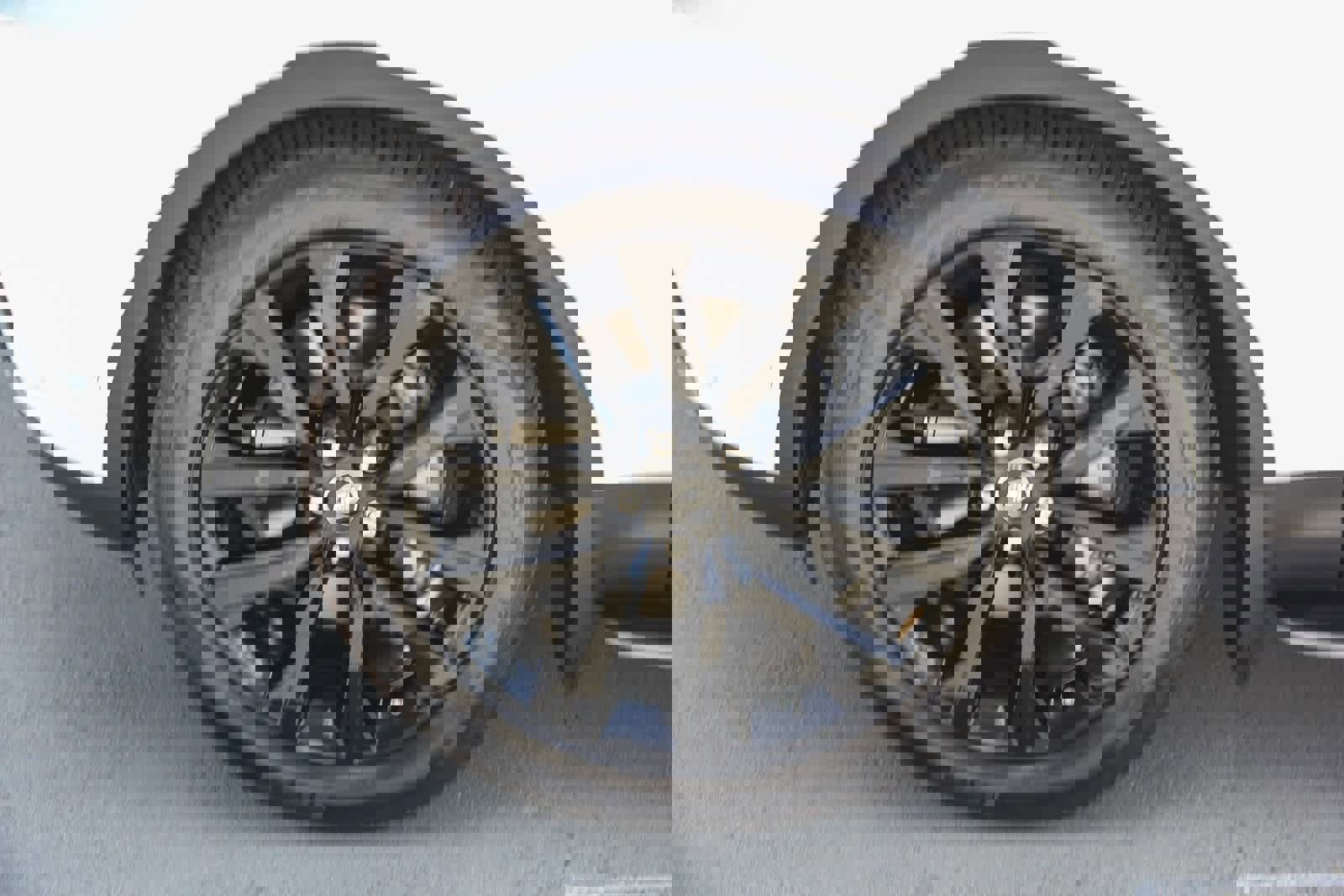 New 2026 Land Rover Discovery S image 7