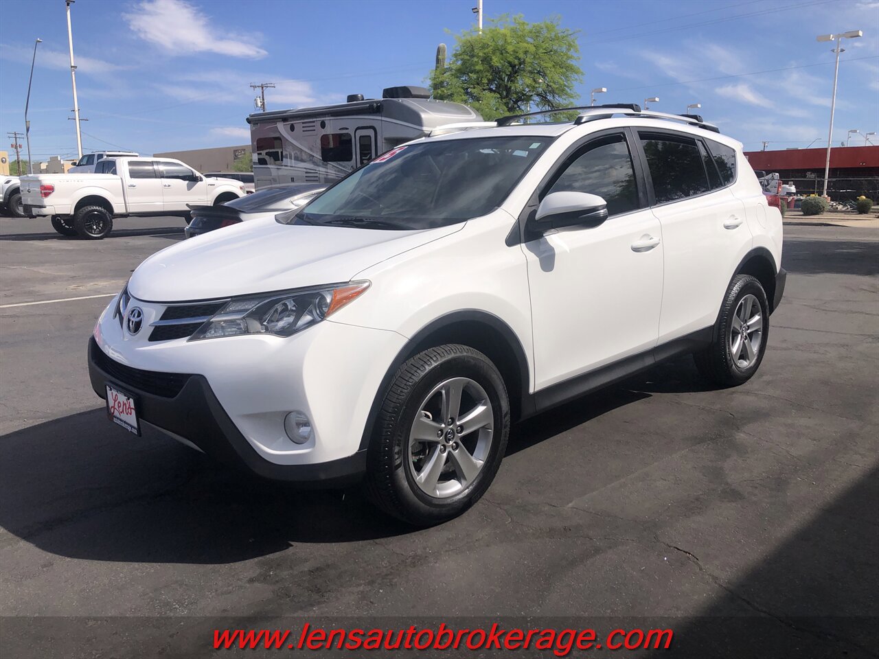 Used 2015 Toyota RAV4 XLE FWD image 4