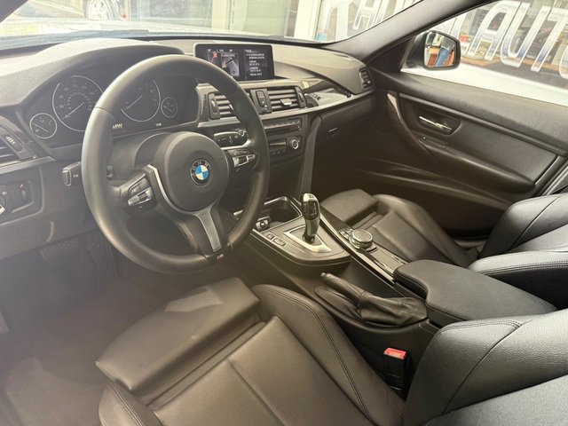 Used 2015 BMW 320i Sedan RWD image 4