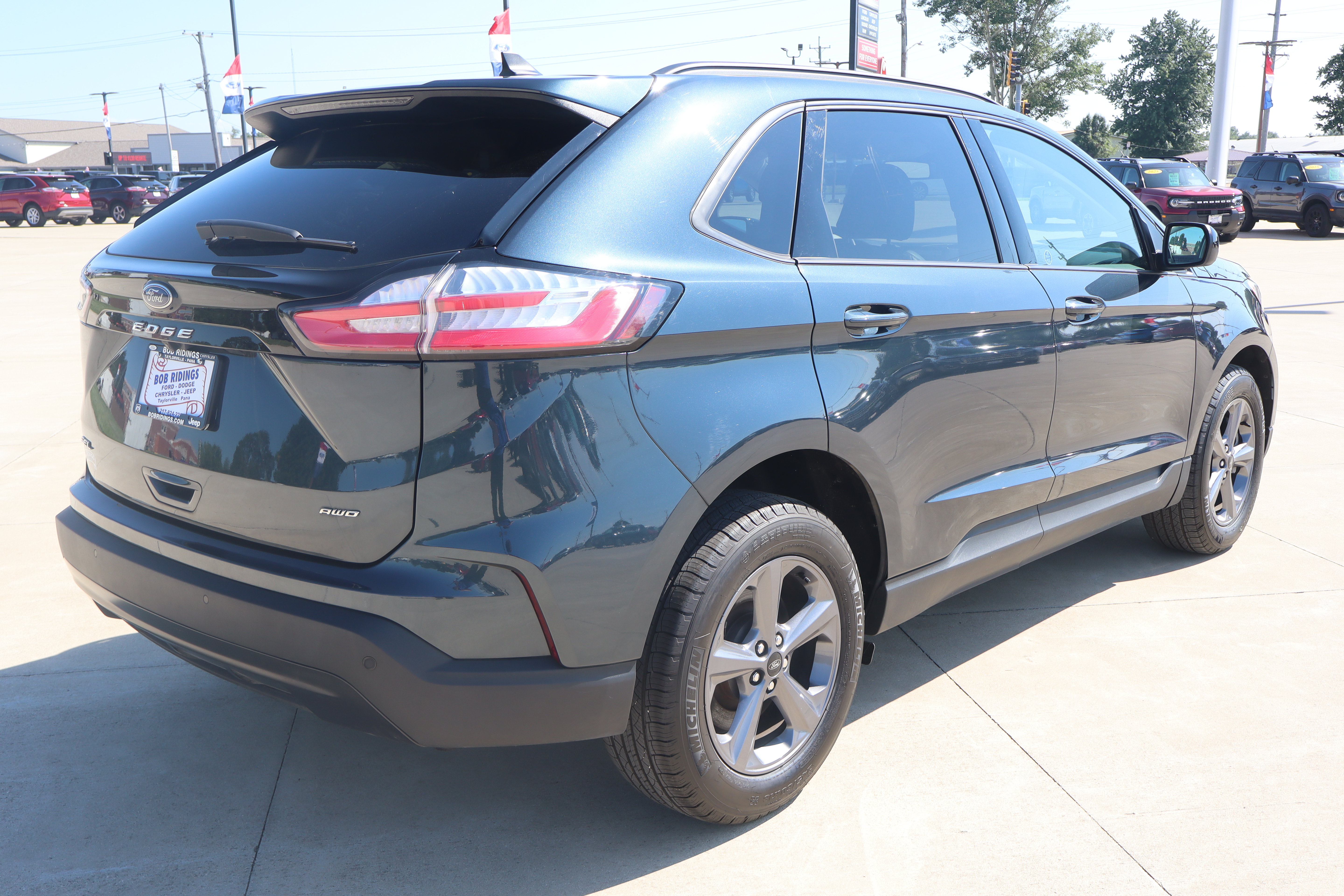 Used 2024 Ford Edge SEL w/ Sport Appearance Package AWD/4WD image 6