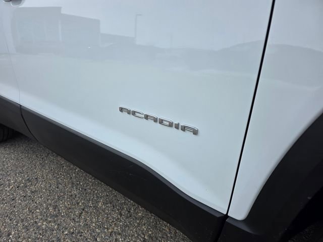 Used 2023 GMC Acadia SLE w/ Driver Convenience Package image 7