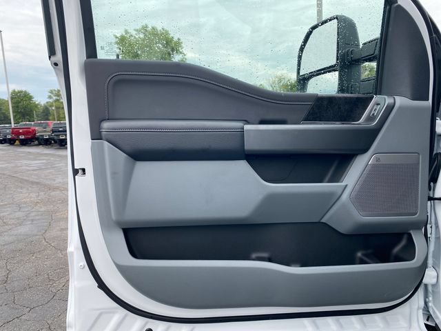 New 2026 Ford F250 XLT w/ XLT Premium Package AWD/4WD image 12