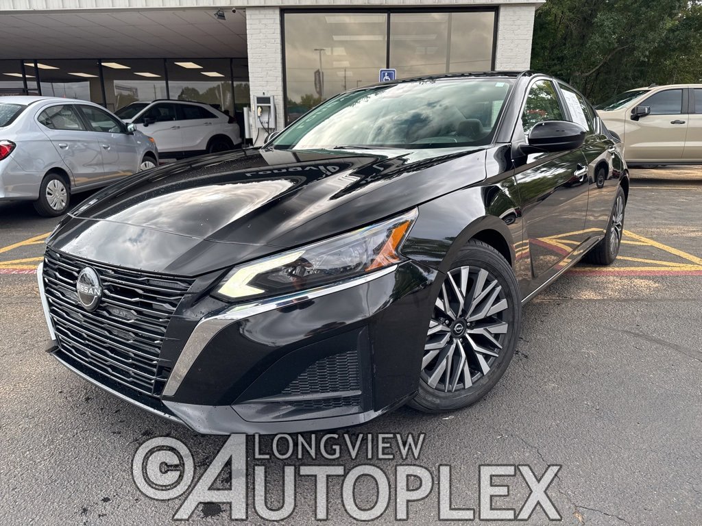 Used 2023 Nissan Altima 2.5 SV image 1