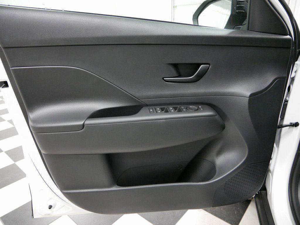 Used 2026 Hyundai Kona SEL Sport AWD/4WD image 8