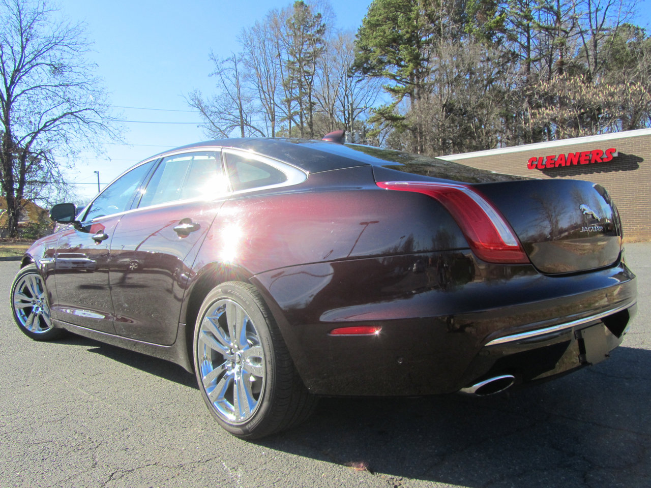 Used 2018 Jaguar XJ L Portfolio image 8