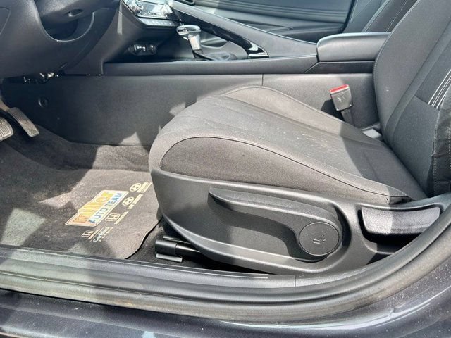 Used 2023 Hyundai Elantra SEL w/ Convenience Package FWD image 13