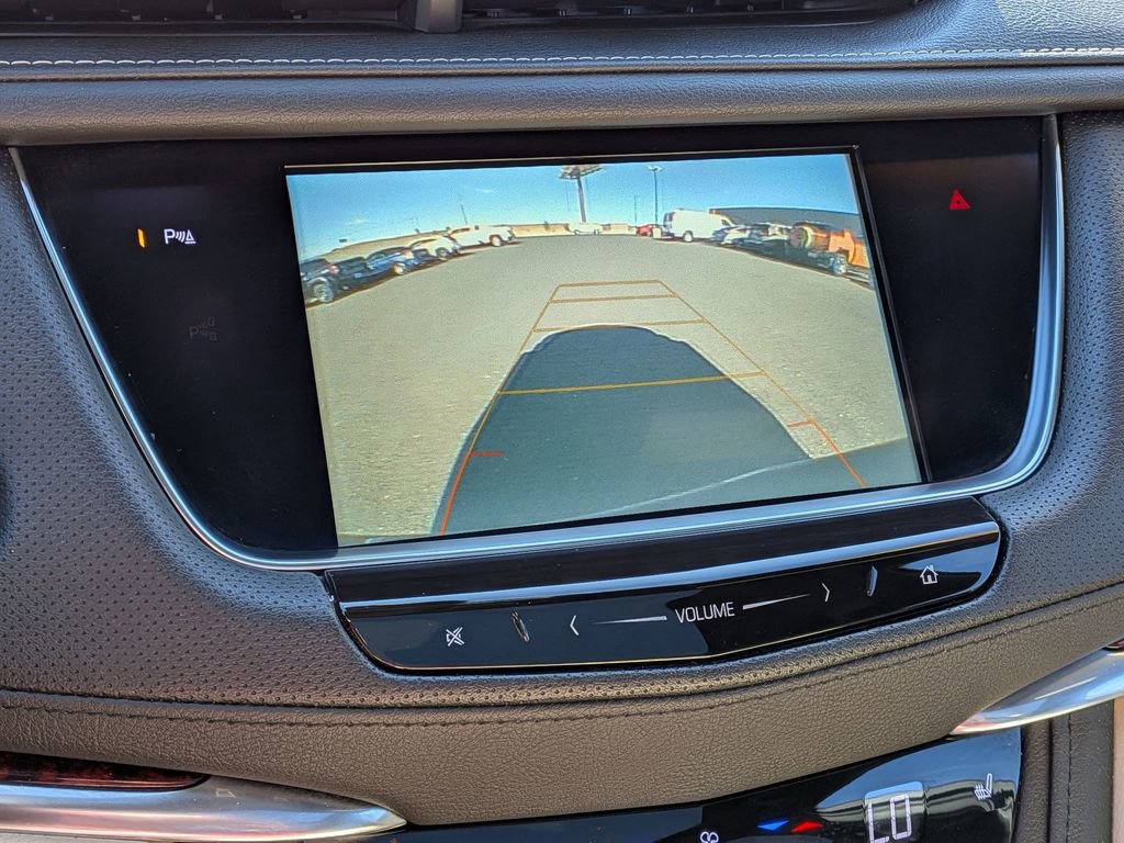 Used 2018 Cadillac XT5 Luxury w/ Driver Awareness Package AWD/4WD image 14