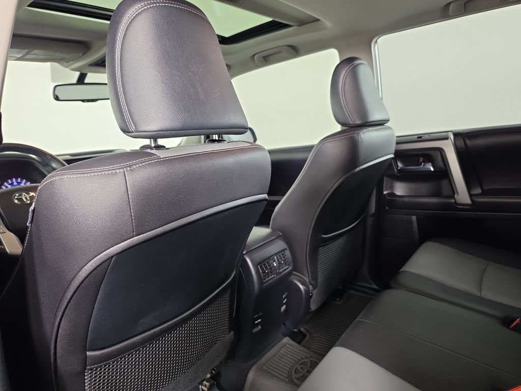 Used 2018 Toyota 4Runner SR5 Premium AWD/4WD image 29